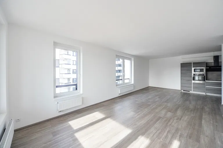 Makedonská, Střížkov - Praha 9 | Prenájom, Byt, 3-izbový, 107 m²