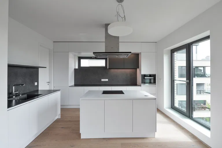 U Laboratoře, Střešovice - Praha 6 | Prenájom, Byt, 5-izbový, 186 m²