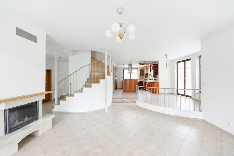 K Hlásku, Nebušice - Prague 6 | Rent, House, Five-bedroom (6+kk)