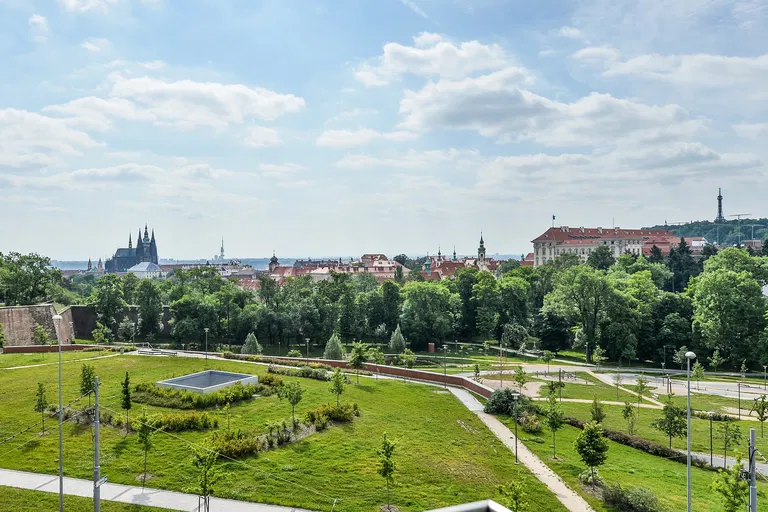 U Laboratoře, Střešovice - Praha 6 | Prenájom, Byt, 5-izbový, 186 m²
