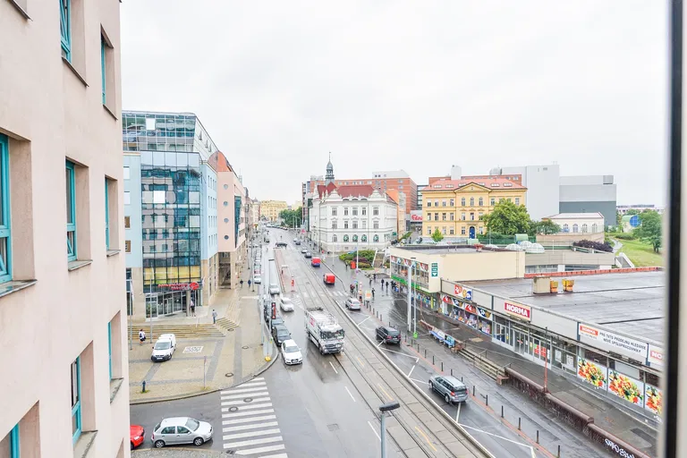Sokolovská, Vysočany - Praha 9 | Prenájom, Byt, 4-izbový, 131 m²