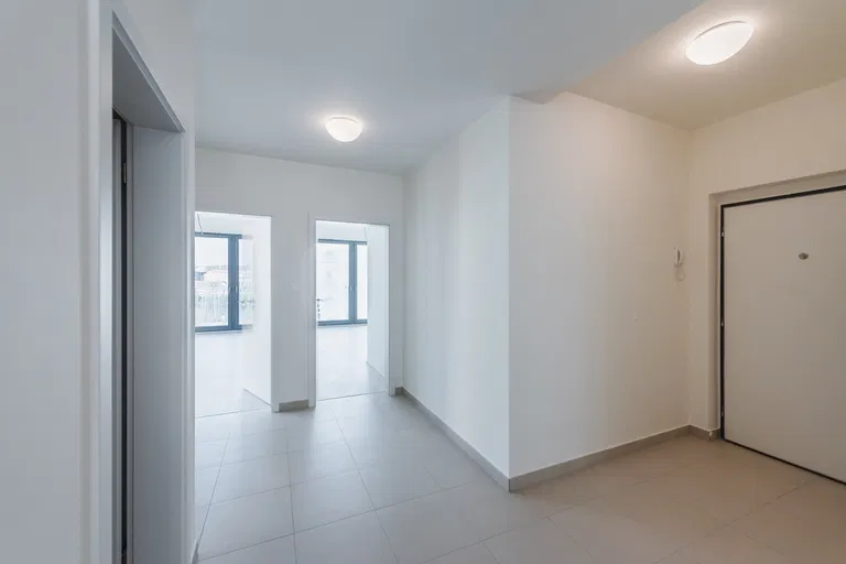 U Mlýnského kanálu, Karlín - Praha 8 | Predaj, Byt, 3-izbový, 90 m²