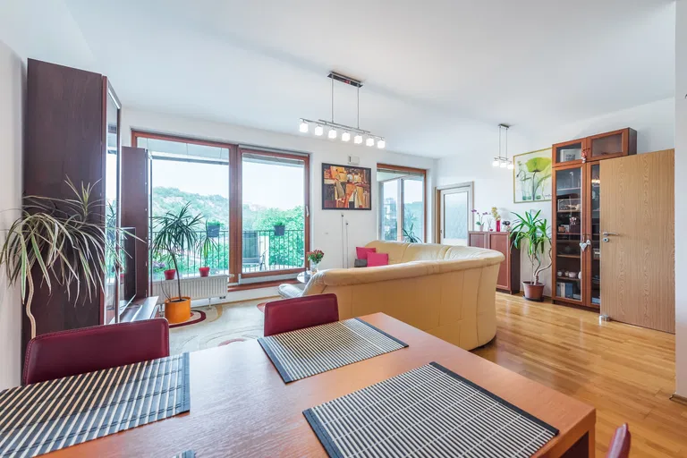 Varhulíkové, Holešovice - Praha 7 | Predaj, Byt, 2-izbový, 79 m²