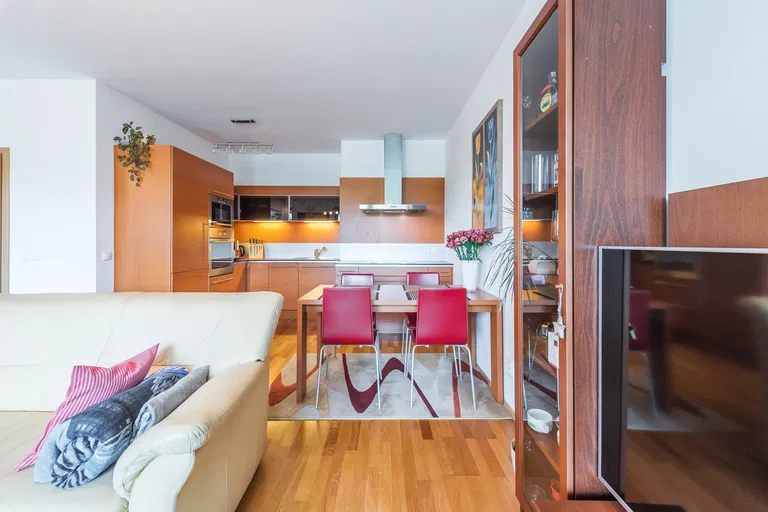 Varhulíkové, Holešovice - Praha 7 | Predaj, Byt, 2-izbový, 79 m²