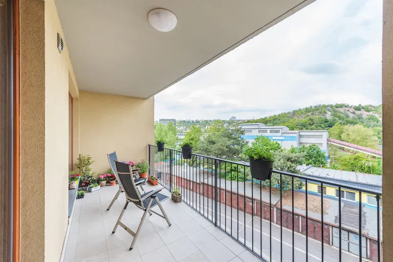 Varhulíkové, Holešovice - Praha 7 | Predaj, Byt, 2-izbový, 79 m²