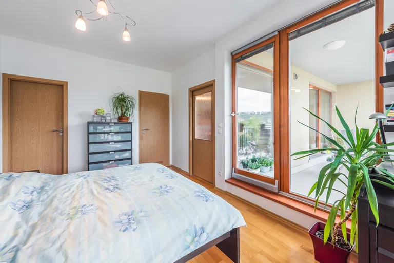 Varhulíkové, Holešovice - Praha 7 | Predaj, Byt, 2-izbový, 79 m²