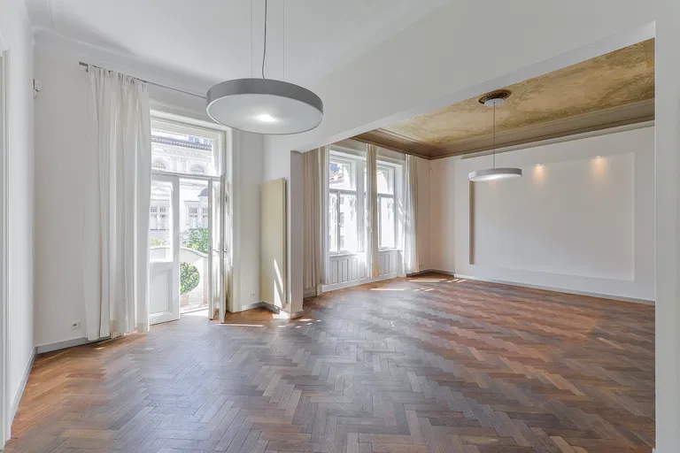 Pařížská, Staré Město - Prague 1 | Sale, Apartment, Two-bedroom (3+1), 117 m²