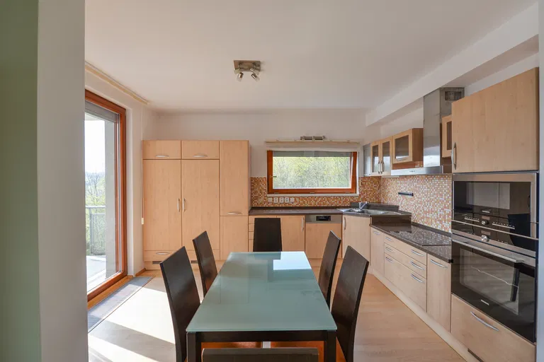 Klímova, Radlice - Praha 5 | Prenájom, Byt, 4-izbový, 117 m²