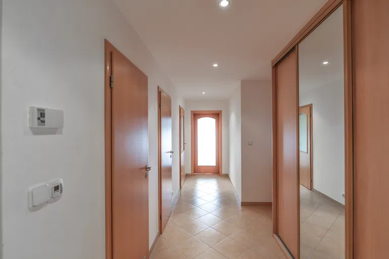 Klímova, Radlice - Praha 5 | Prenájom, Byt, 4-izbový, 117 m²