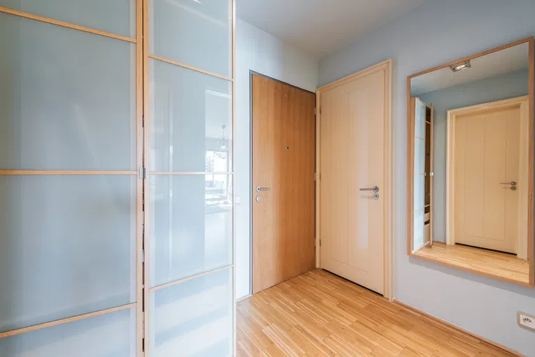 Rohanské nábřeží, Karlín - Praha 8 | Prenájom, Byt, 2-izbový, 67 m²