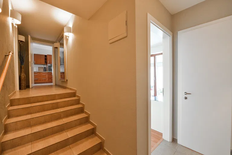 Brabcova, Podolí - Prague 4 | Sale, Apartment, Three-bedroom (4+kk), 166 m²