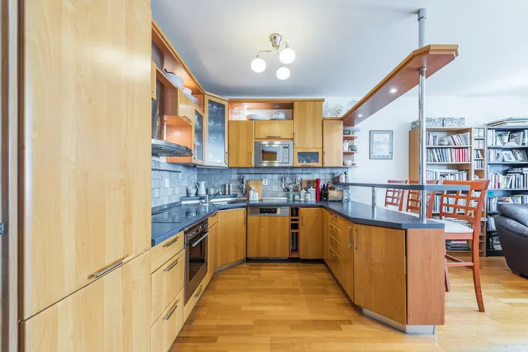 V Zeleném údolí, Krč - Prague 4 | Sale, Apartment, Three-bedroom (4+kk), 103 m²