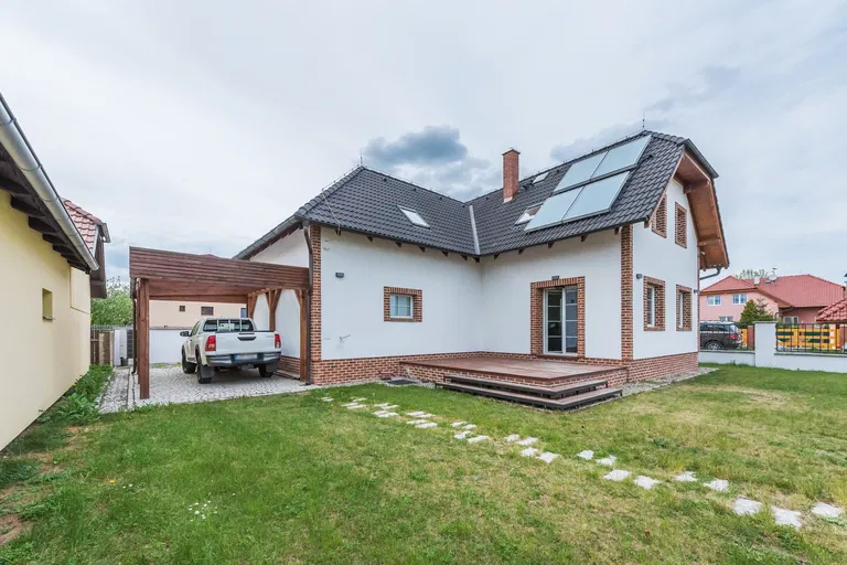 Libeň u Libeře, Jesenice - Praha-západ | Predaj, Rodinný dom, 4-izbový, 259 m²