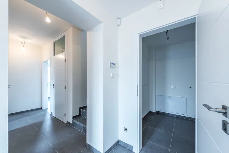 Libeň u Libeře, Jesenice - Praha-západ | Predaj, Rodinný dom, 4-izbový, 259 m²