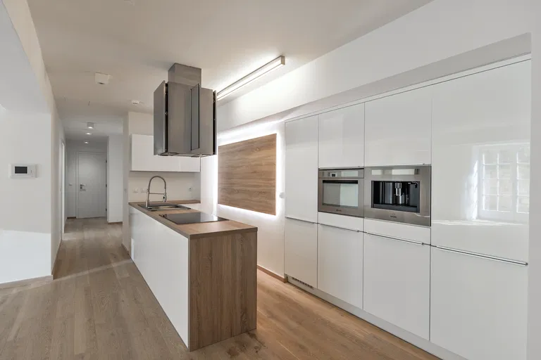 Štursova, Bubeneč - Praha 6 | Prenájom, Byt, 4-izbový, 175 m²