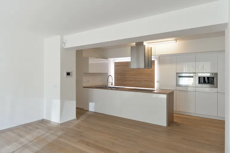 Štursova, Bubeneč - Praha 6 | Prenájom, Byt, 4-izbový, 175 m²