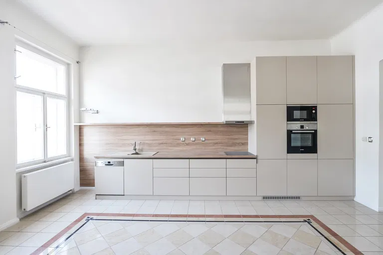 Šafaříkova, Vinohrady - Prague 2 | Sale, Apartment, Two-bedroom (3+kk), 94 m²