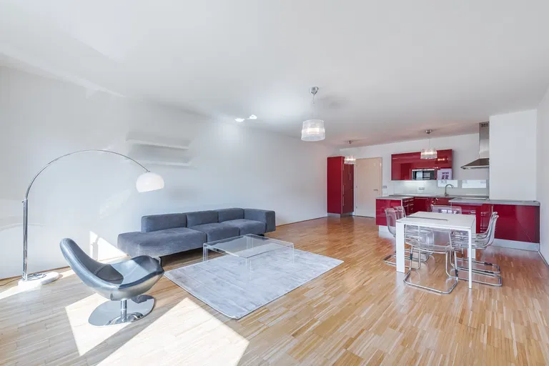 Rohanské nábřeží, Karlín - Praha 8 | Prenájom, Byt, 3-izbový, 120 m²