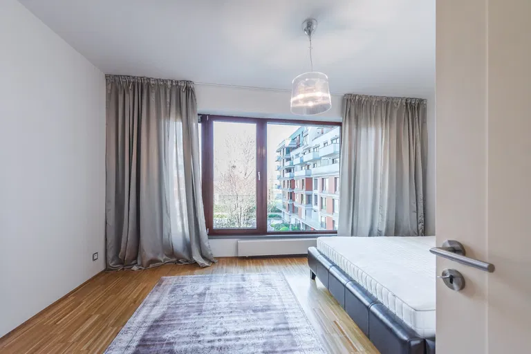 Rohanské nábřeží, Karlín - Praha 8 | Prenájom, Byt, 3-izbový, 120 m²