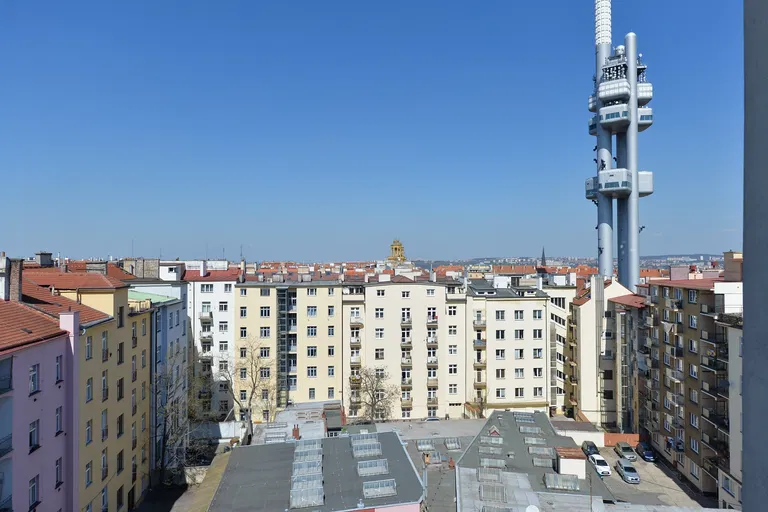náměstí Jiřího z Poděbrad, Vinohrady - Praha 3 | Prenájom, Byt, 4-izbový, 150 m²