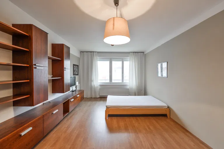Sazovická, Zličín - Prague 5 | Sale, Apartment, One-bedroom (2+kk), 65 m²