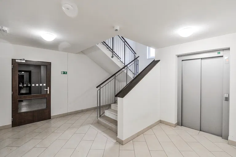 Sazovická, Zličín - Prague 5 | Sale, Apartment, One-bedroom (2+kk), 65 m²