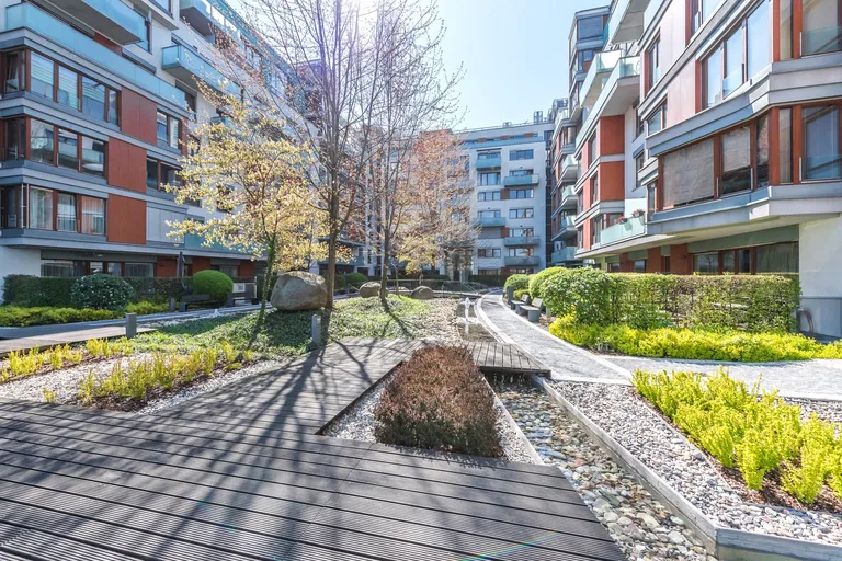 Rohanské nábřeží, Karlín - Praha 8 | Prenájom, Byt, 3-izbový, 120 m²