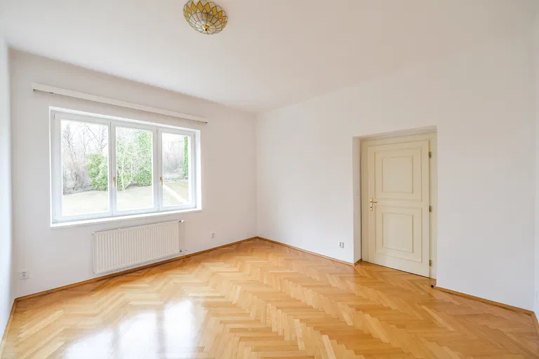 Nad Zlíchovem, Hlubočepy - Praha 5 | Prenájom, Byt, 4-izbový, 140 m²