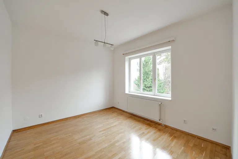 Nad Zlíchovem, Hlubočepy - Praha 5 | Prenájom, Byt, 4-izbový, 140 m²