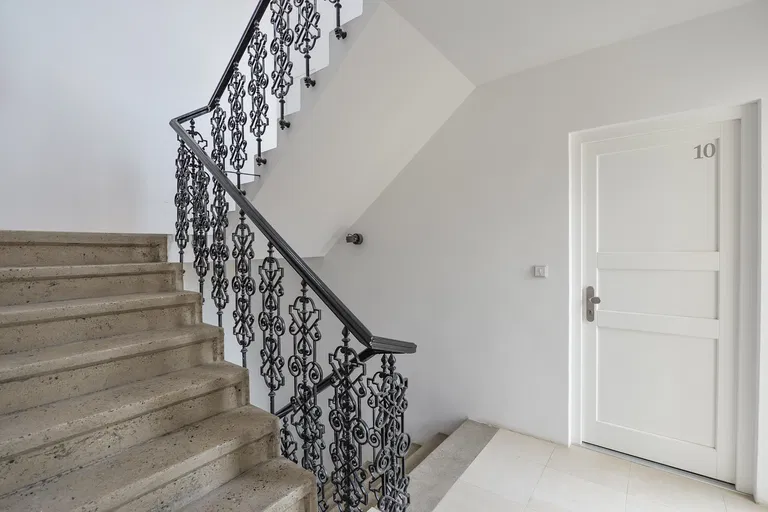 U Studánky, Bubeneč - Prague 7 | Sale, Apartment, Two-bedroom (3+kk), 87 m²