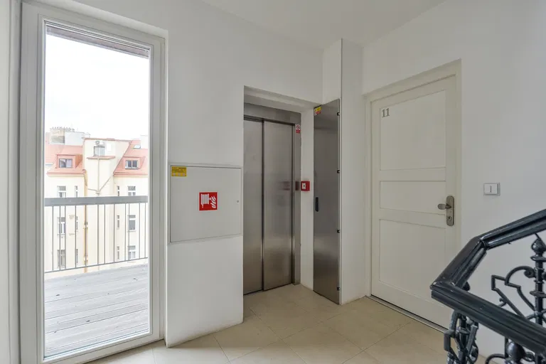 U Studánky, Bubeneč - Prague 7 | Sale, Apartment, Two-bedroom (3+kk), 87 m²