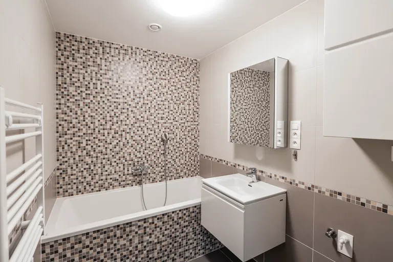 U Hranic, Strašnice - Praha 10 | Prenájom, Byt, 3-izbový, 132 m²
