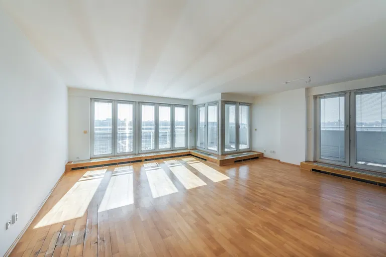 Hyacintová, Záběhlice - Prague 10 | Sale, Apartment, Three-bedroom (4+1), 188 m²
