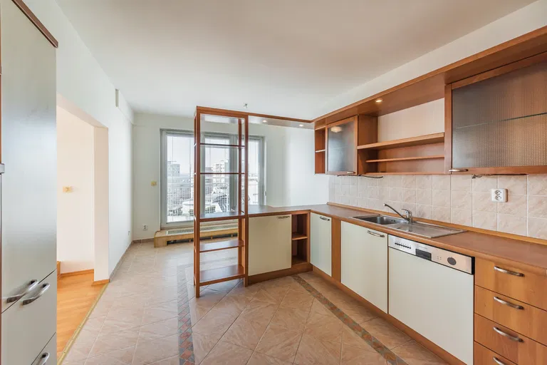 Hyacintová, Záběhlice - Prague 10 | Sale, Apartment, Three-bedroom (4+1), 188 m²