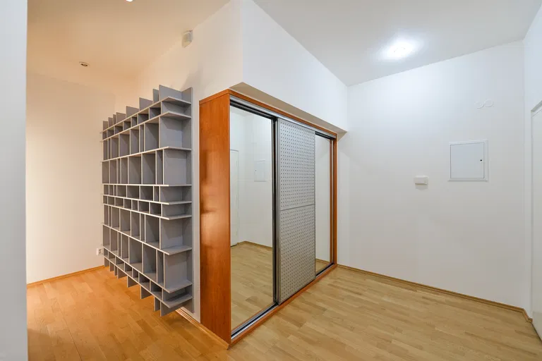 Verdunská, Bubeneč - Praha 6 | Predaj, Byt, 2-izbový, 68 m²