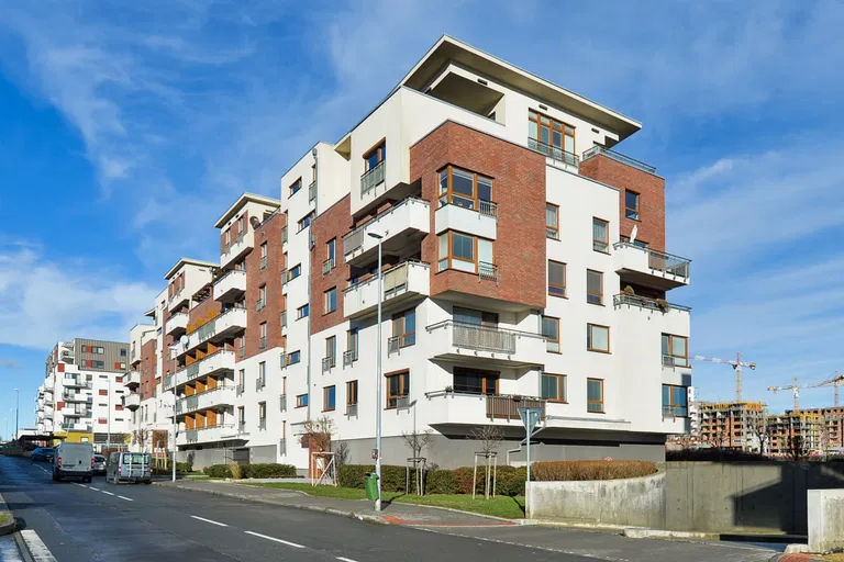 Kryšpínova, Dolní Měcholupy - Praha 10 | Predaj, Byt, 4-izbový, 128 m²