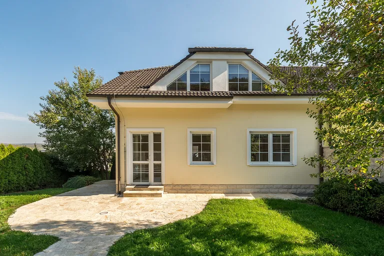 Hatě, Brno - Ivanovice - Brno-město | Predaj, Rodinný dom, 6-izbový, 320 m²