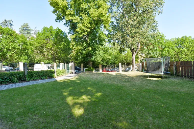 Štursova, Bubeneč - Praha 6 | Predaj, Bytový dom, 997 m²