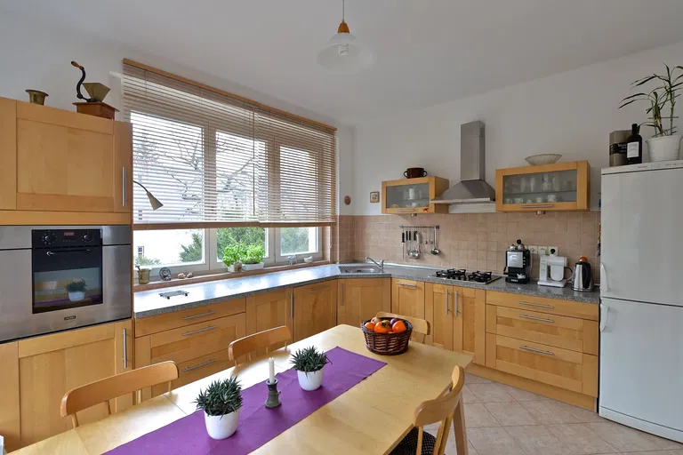 Nad Santoškou, Smíchov - Prague 5 | Sale, House, Nine-bedroom (10+kk), 488 m²