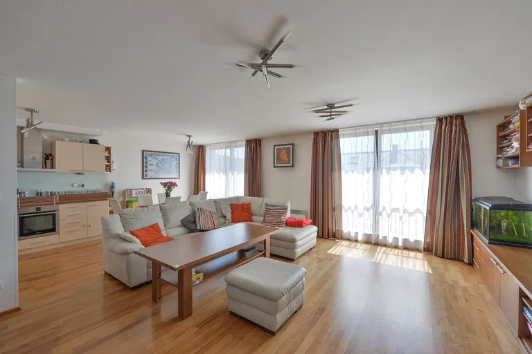 Mezírka, Brno - střed - Brno-město | Sale, Apartment, Three-bedroom (4+kk), 165 m²