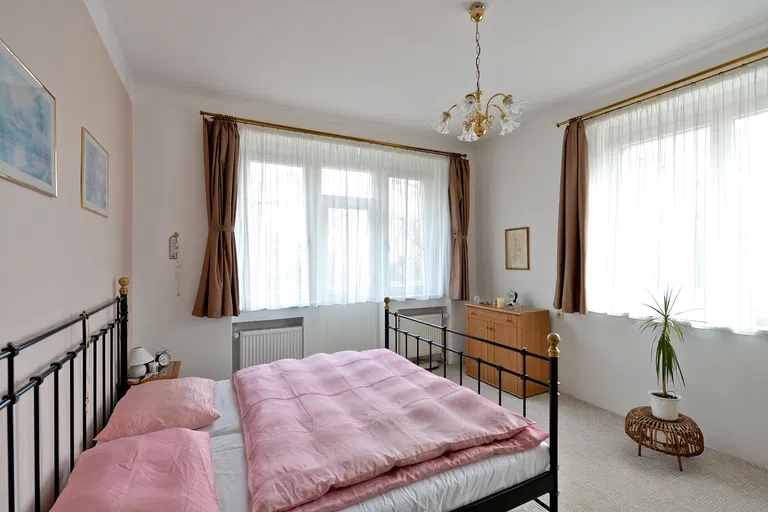 Nad Santoškou, Smíchov - Prague 5 | Sale, House, Nine-bedroom (10+kk), 488 m²