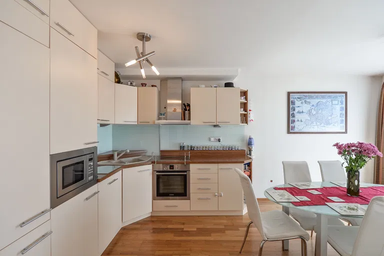 Mezírka, Brno - střed - Brno-město | Sale, Apartment, Three-bedroom (4+kk), 165 m²