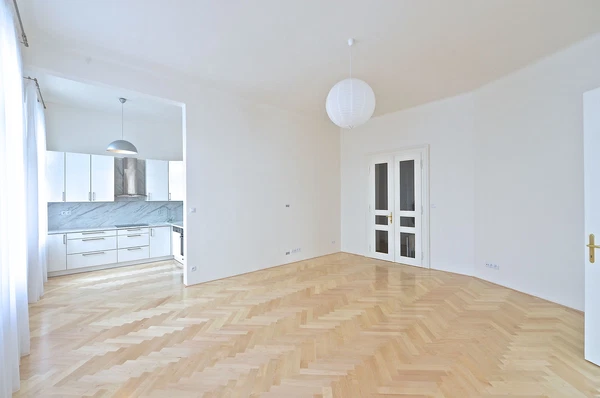 Trojanova, Nové Město - Prague 2 | Rent, Apartment, Three-bedroom (4+1), 135 m²