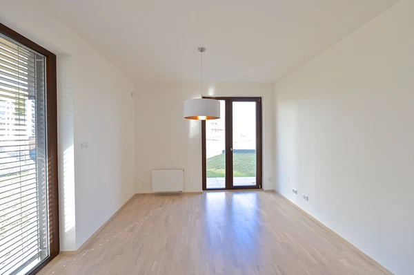 Učňovská, Hrdlořezy - Prague 9 | Rent, Apartment, Two-bedroom (3+kk), 72 m²