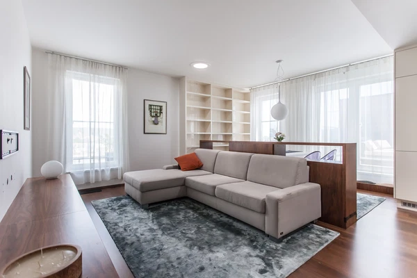 Jednořadá, Bubeneč - Prague 6 | Sale, Apartment, Two-bedroom (3+kk), 143 m²