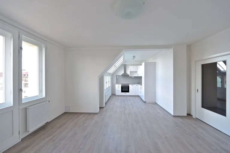 Náměstí Interbrigády, Bubeneč - Praha 6 | Pronájem, Byt, 4+kk, 128 m²