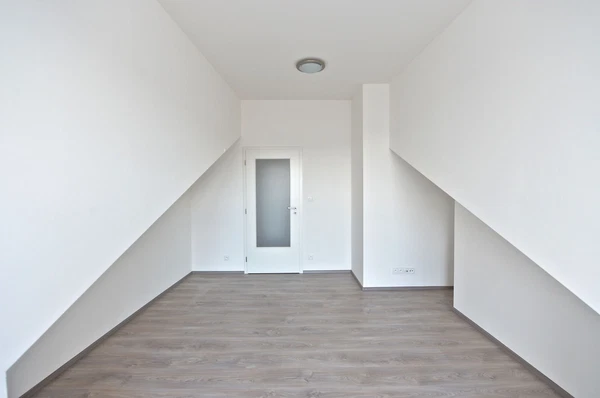 Náměstí Interbrigády, Bubeneč - Praha 6 | Pronájem, Byt, 4+kk, 107 m²