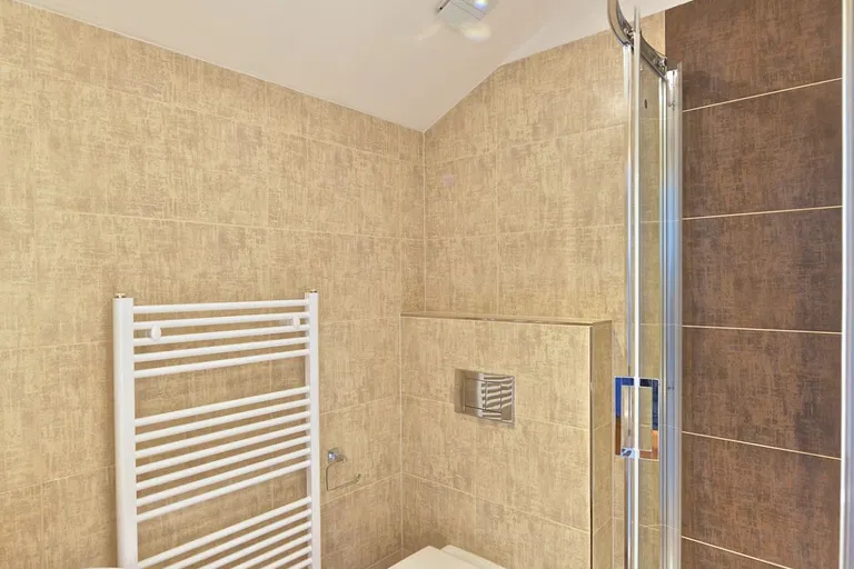 Náměstí Interbrigády, Bubeneč - Praha 6 | Pronájem, Byt, 4+kk, 128 m²
