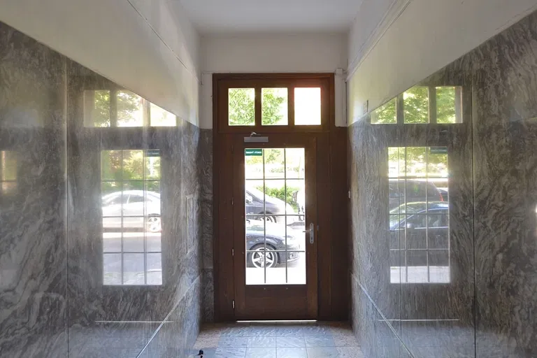 Náměstí Interbrigády, Bubeneč - Praha 6 | Pronájem, Byt, 4+kk, 128 m²