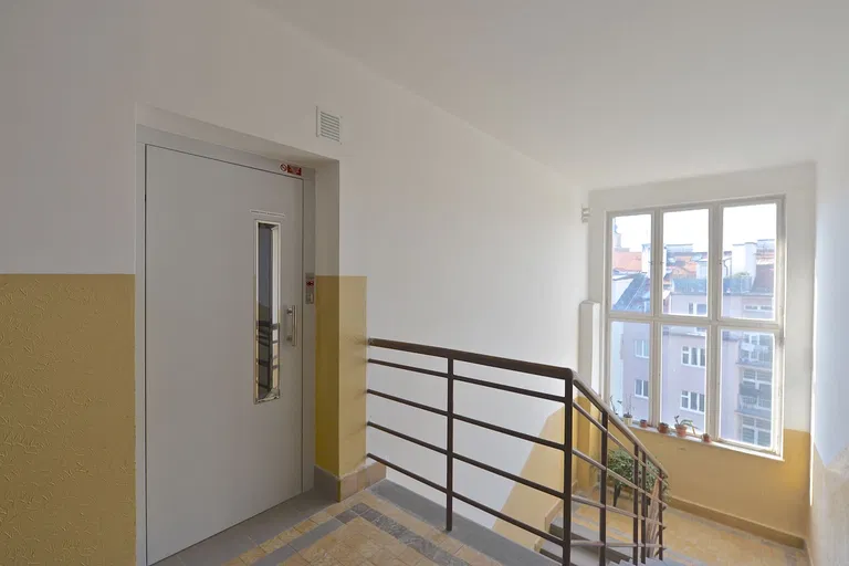 Náměstí Interbrigády, Bubeneč - Praha 6 | Pronájem, Byt, 4+kk, 128 m²